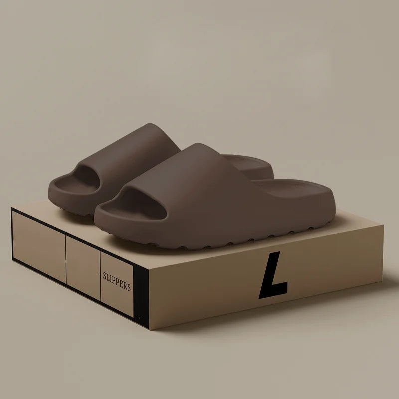 Yeesy slides