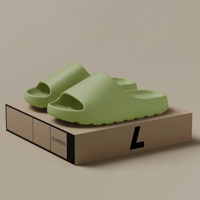 Yeesy slides